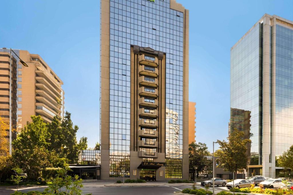 JARDIN WYNDHAM  SANTIAGO  KENNEDY